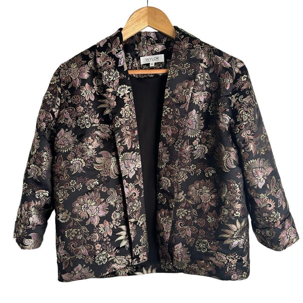 Wyldr Black and Gold Metallic Floral Brocade Open 3/4 Sleeve Cropped Black